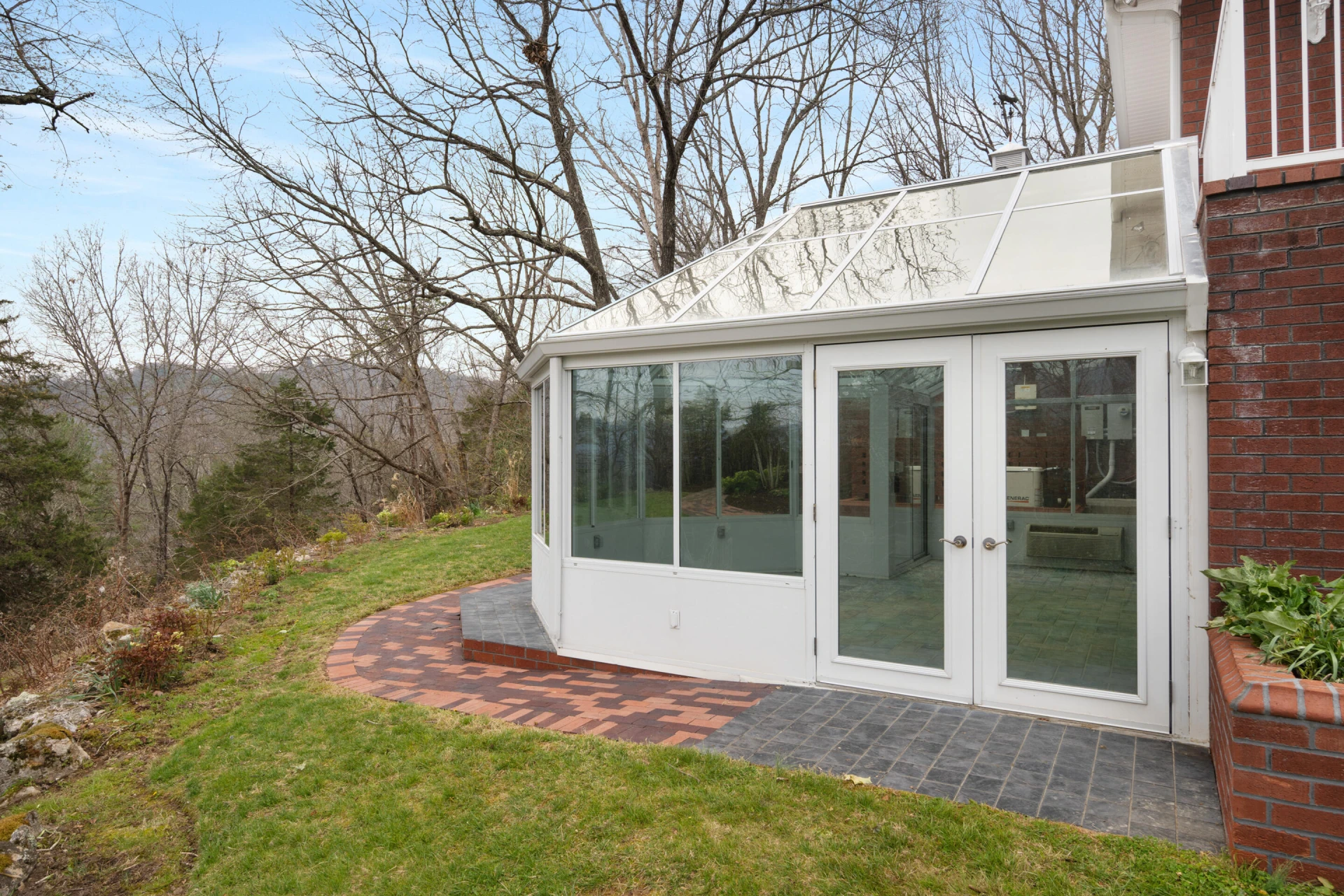 501 Mill Pointe RD - Photo 76
