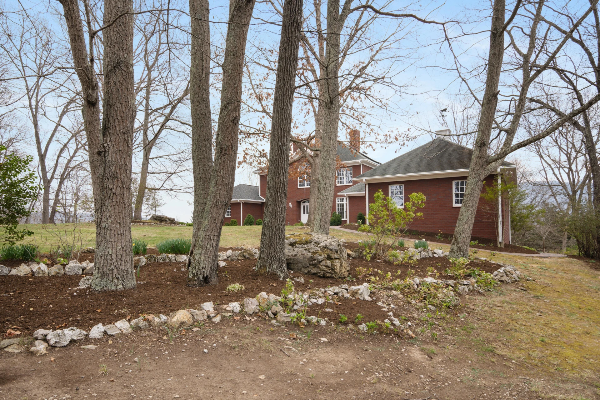501 Mill Pointe RD - Photo 86