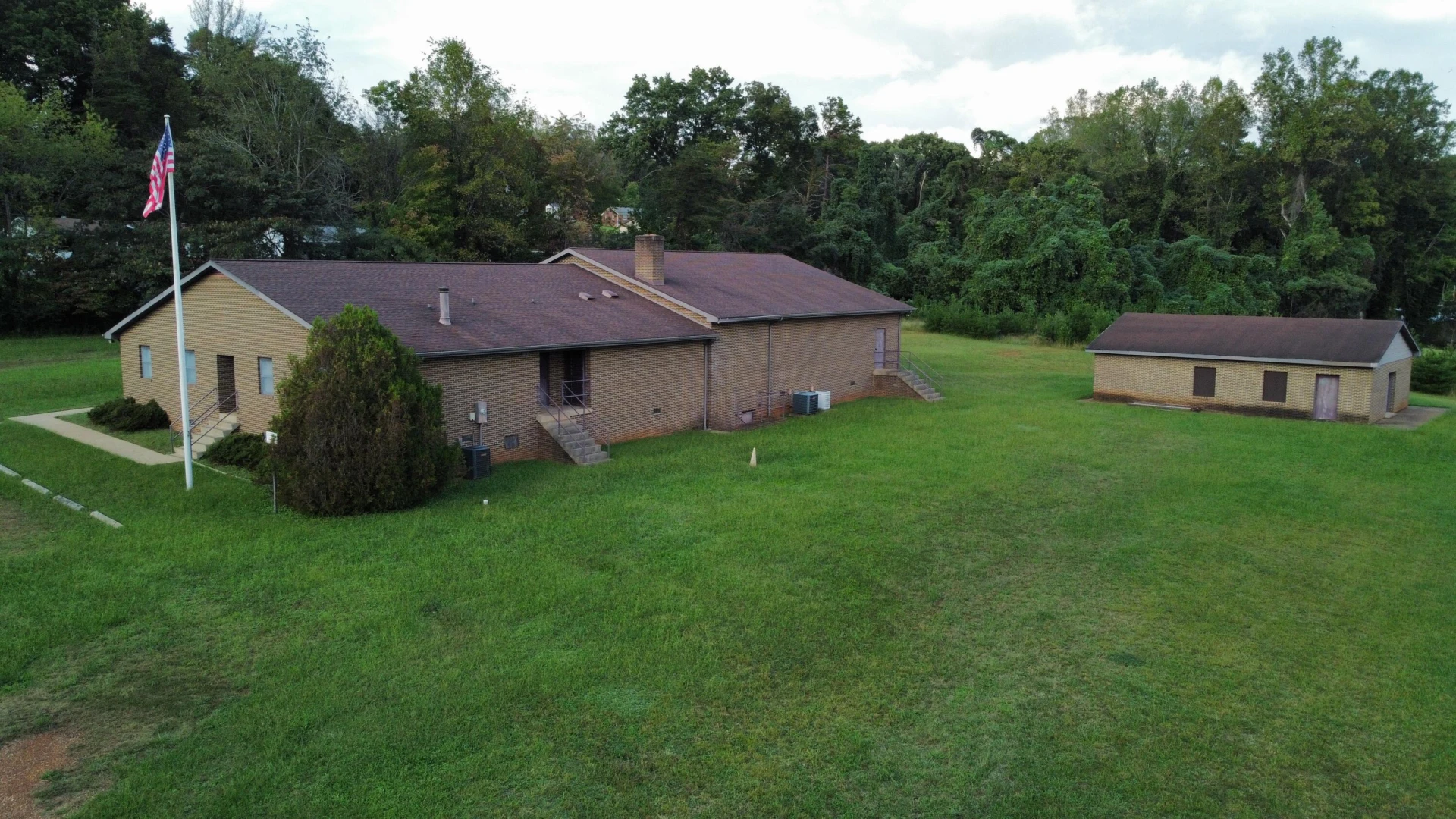 310 Wagoner RD - Photo 2