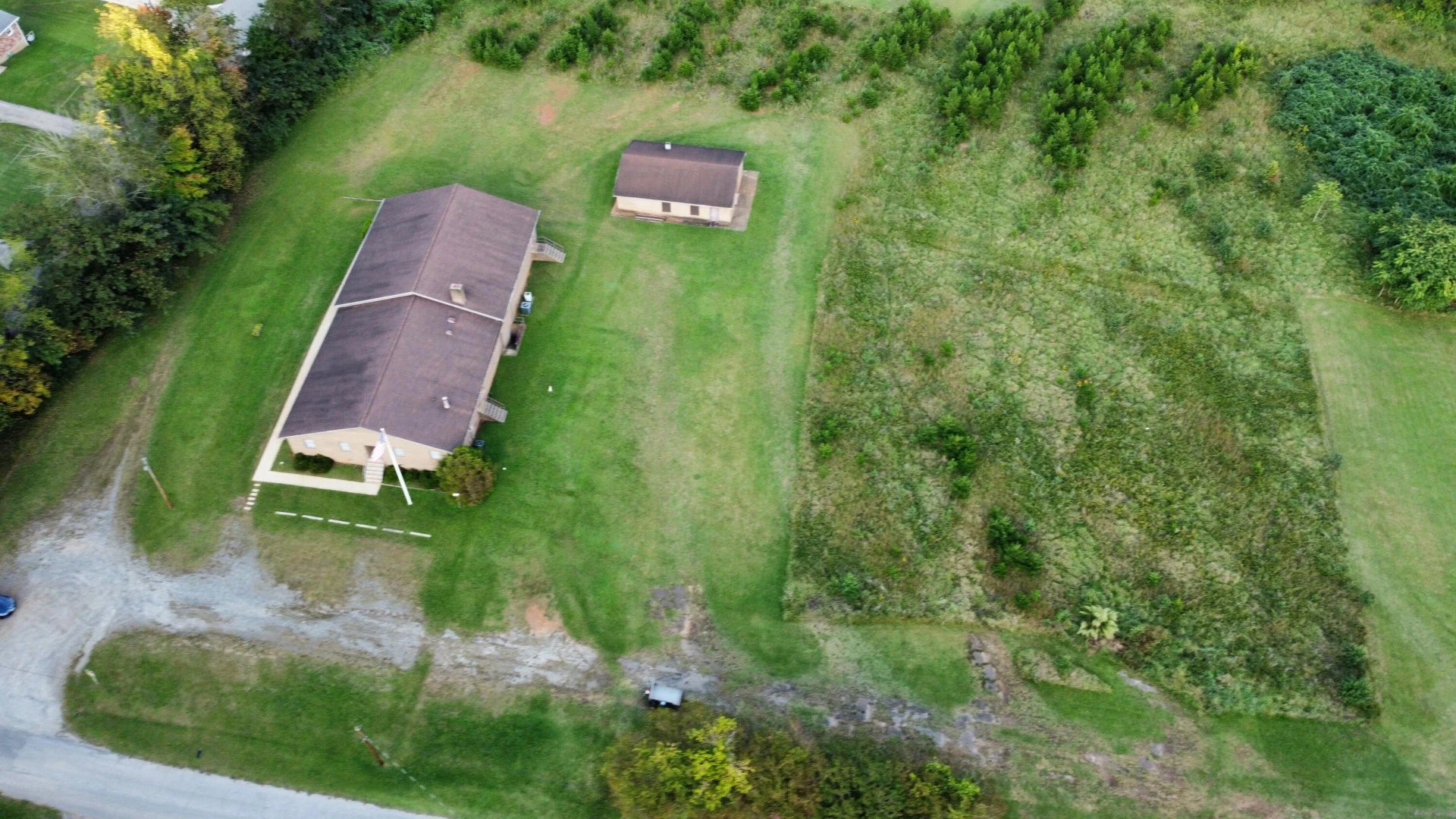 310 Wagoner RD - Photo 4