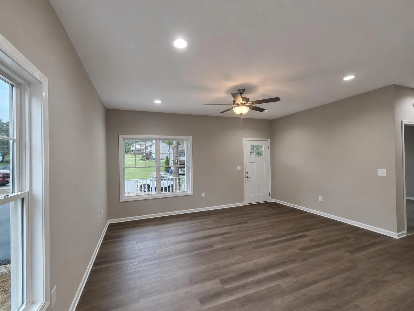 1155 Plum ST NE - Photo 11