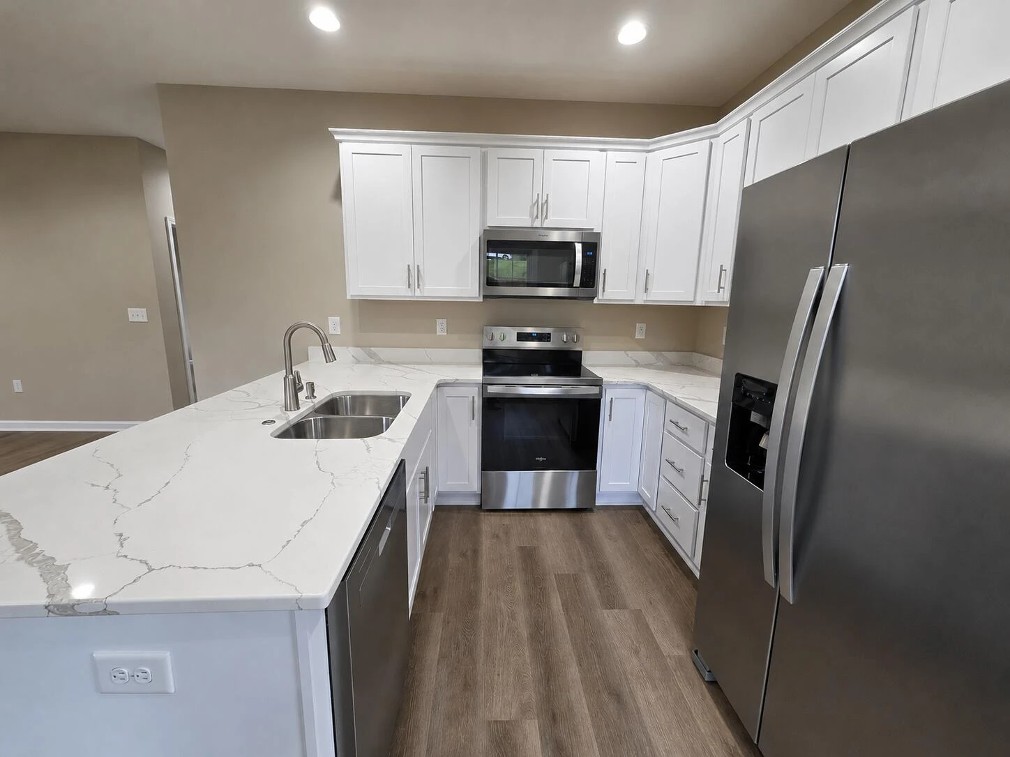 1155 Plum ST NE - Photo 14