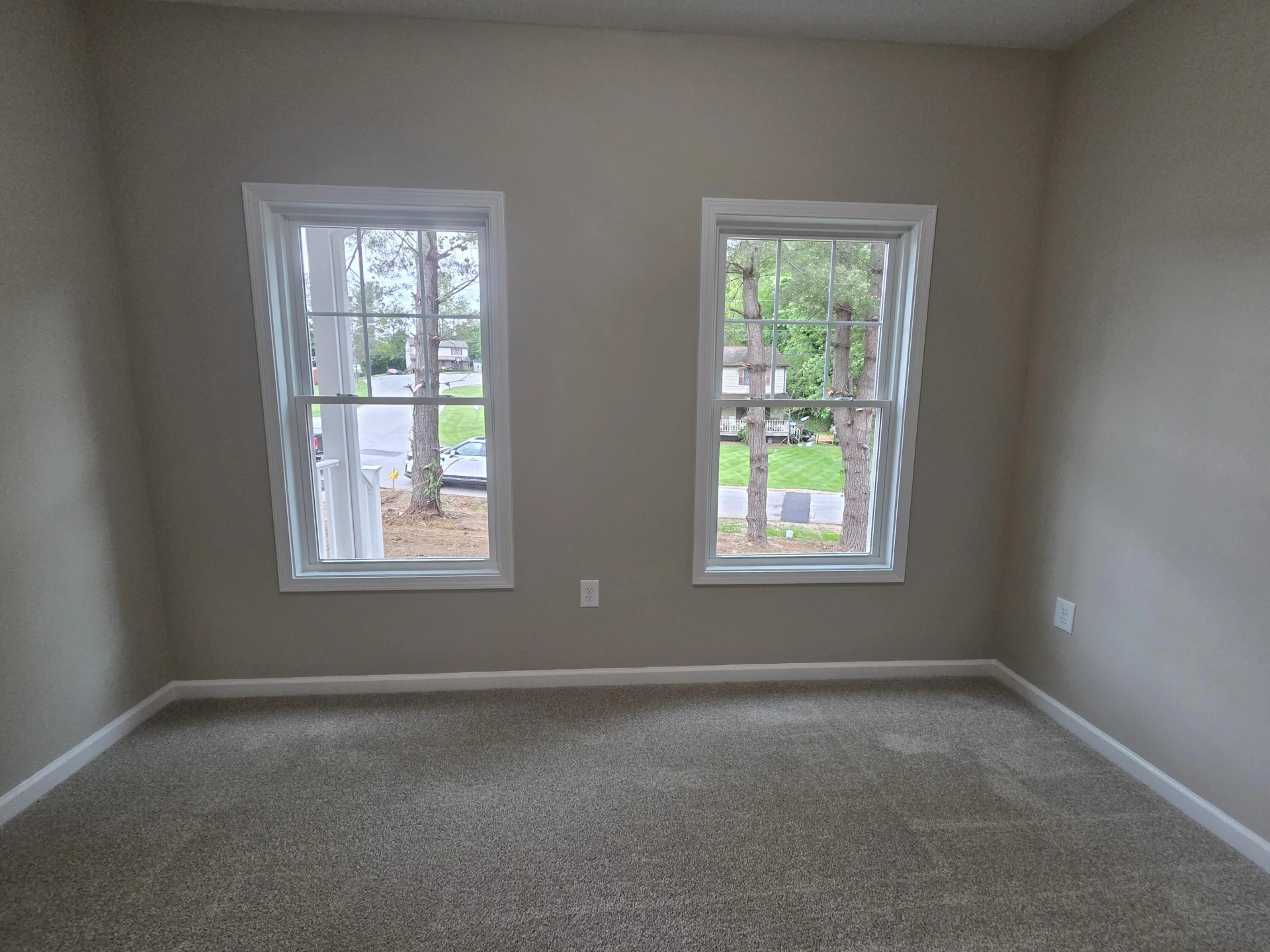 1155 Plum ST NE - Photo 21