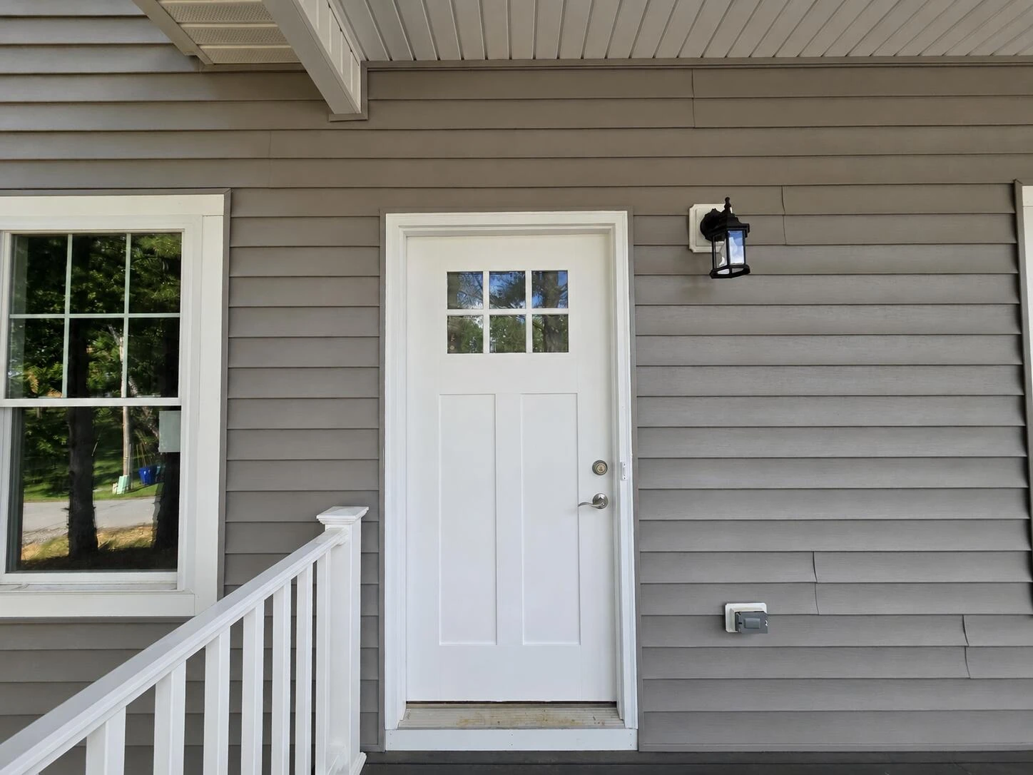 1155 Plum ST NE - Photo 3