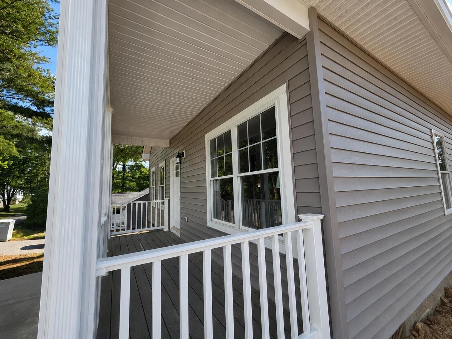 1155 Plum ST NE - Photo 5