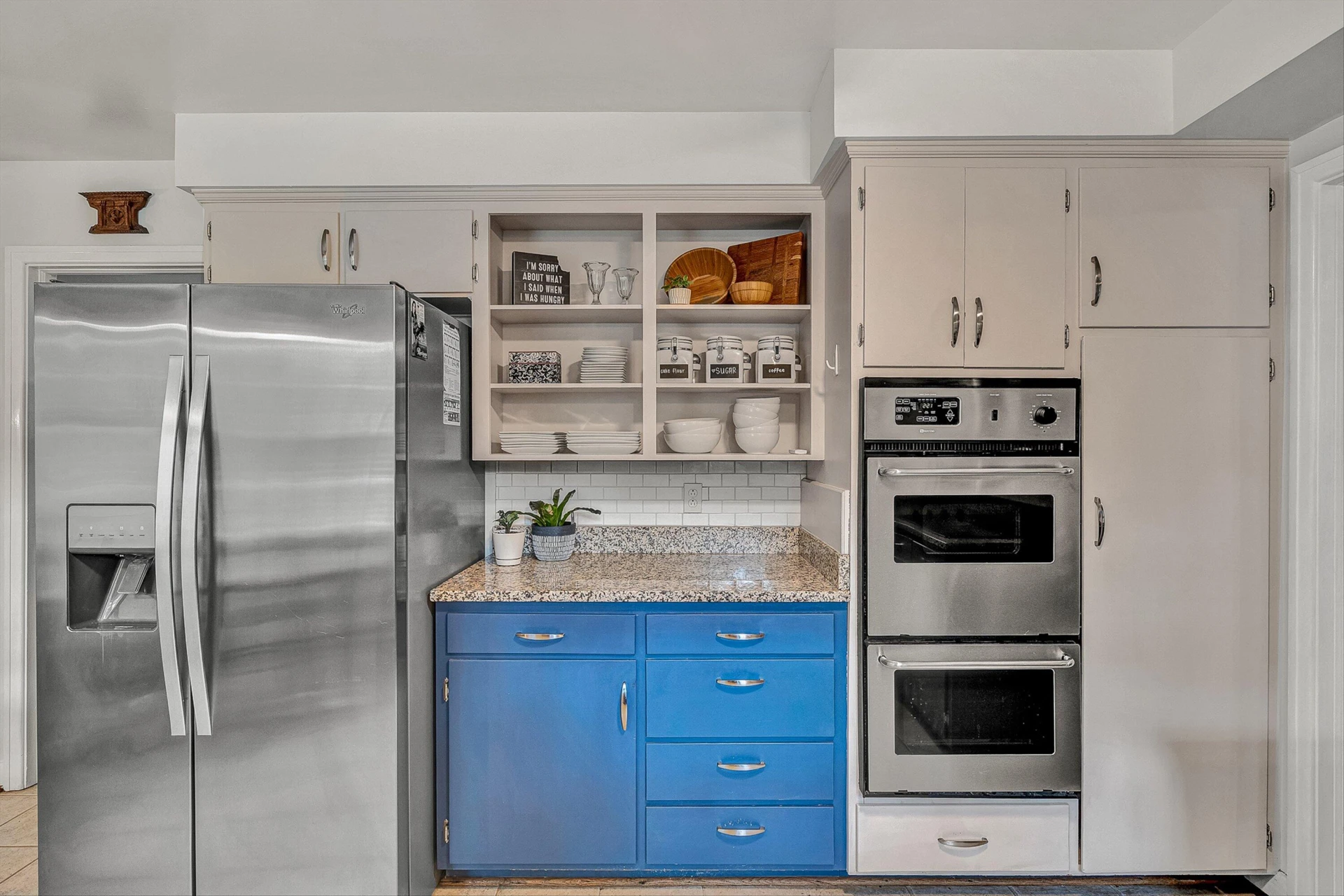 3416 Grandin RD SW - Photo 17