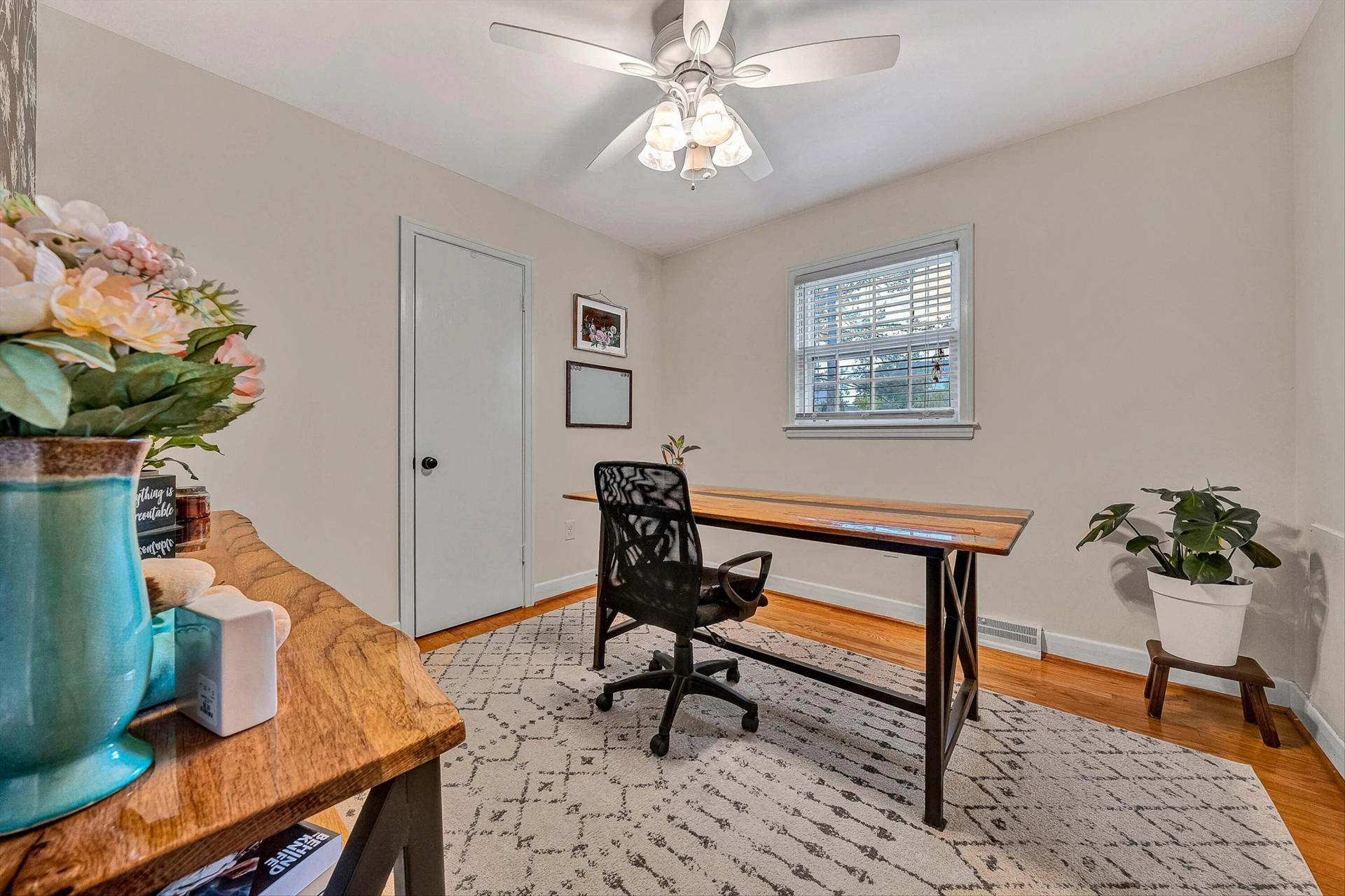 3416 Grandin RD SW - Photo 24