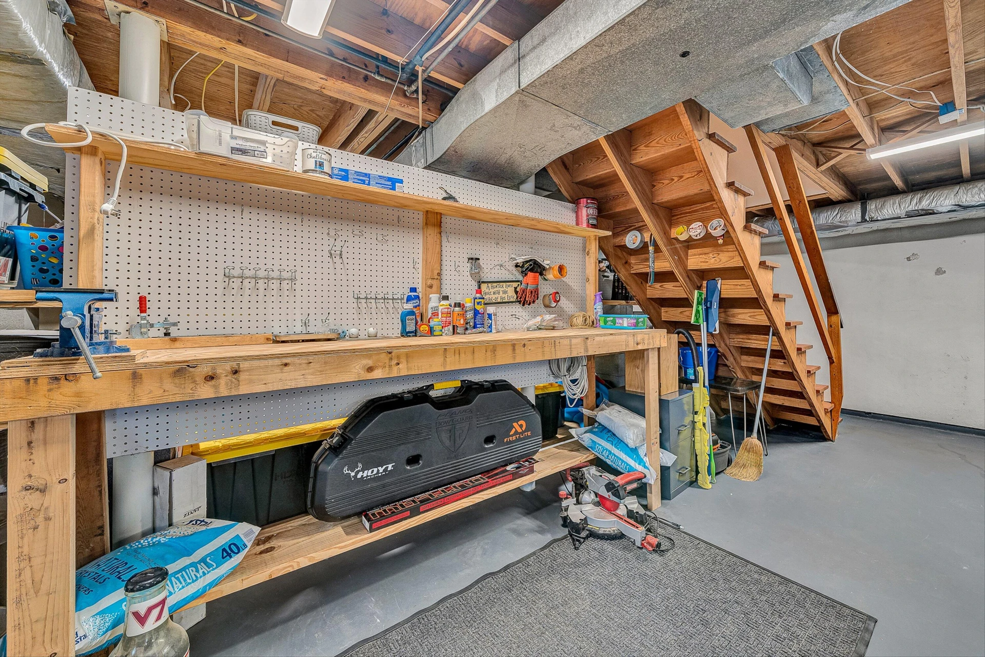 3416 Grandin RD SW - Photo 32