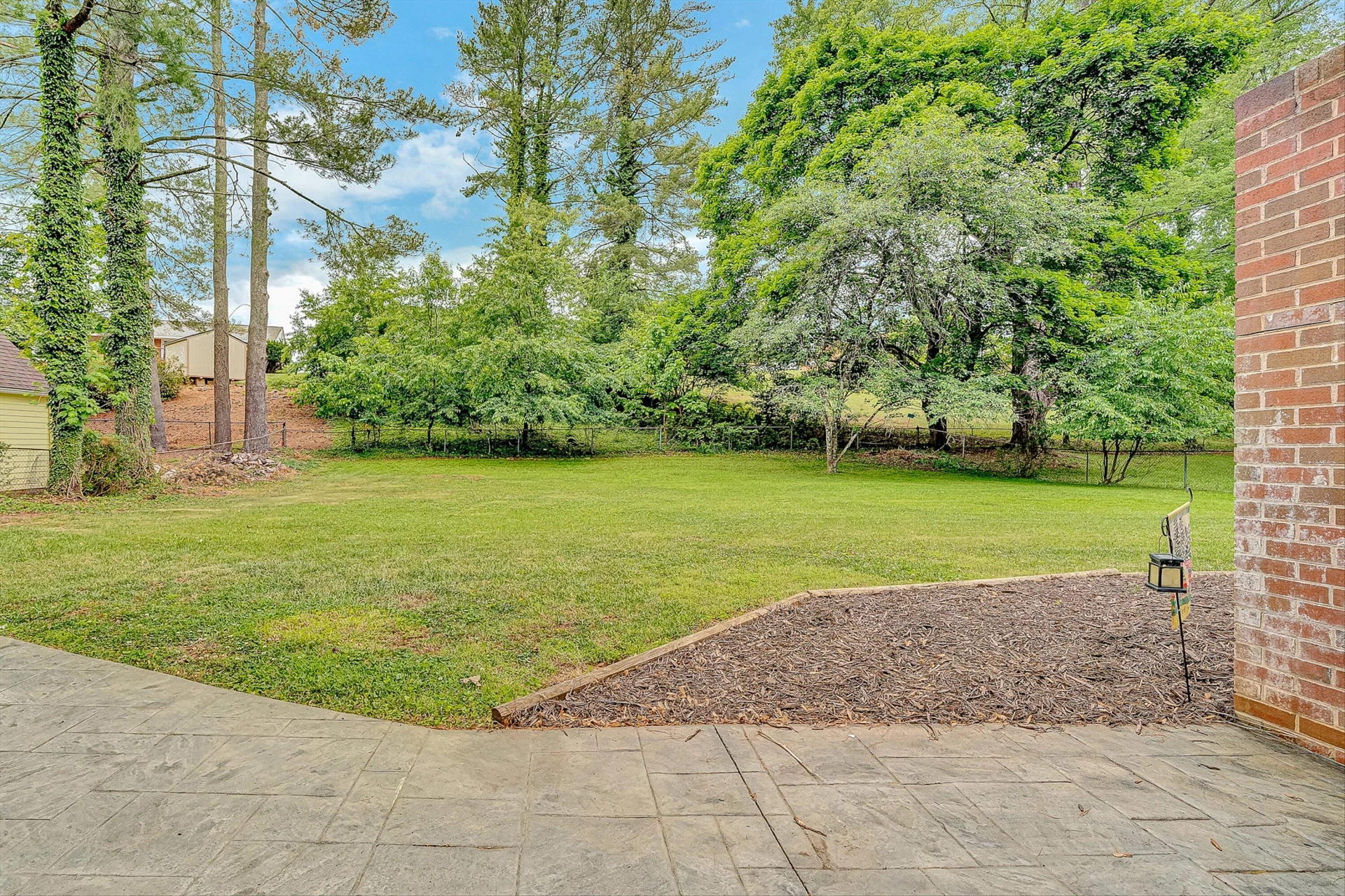 3416 Grandin RD SW - Photo 36