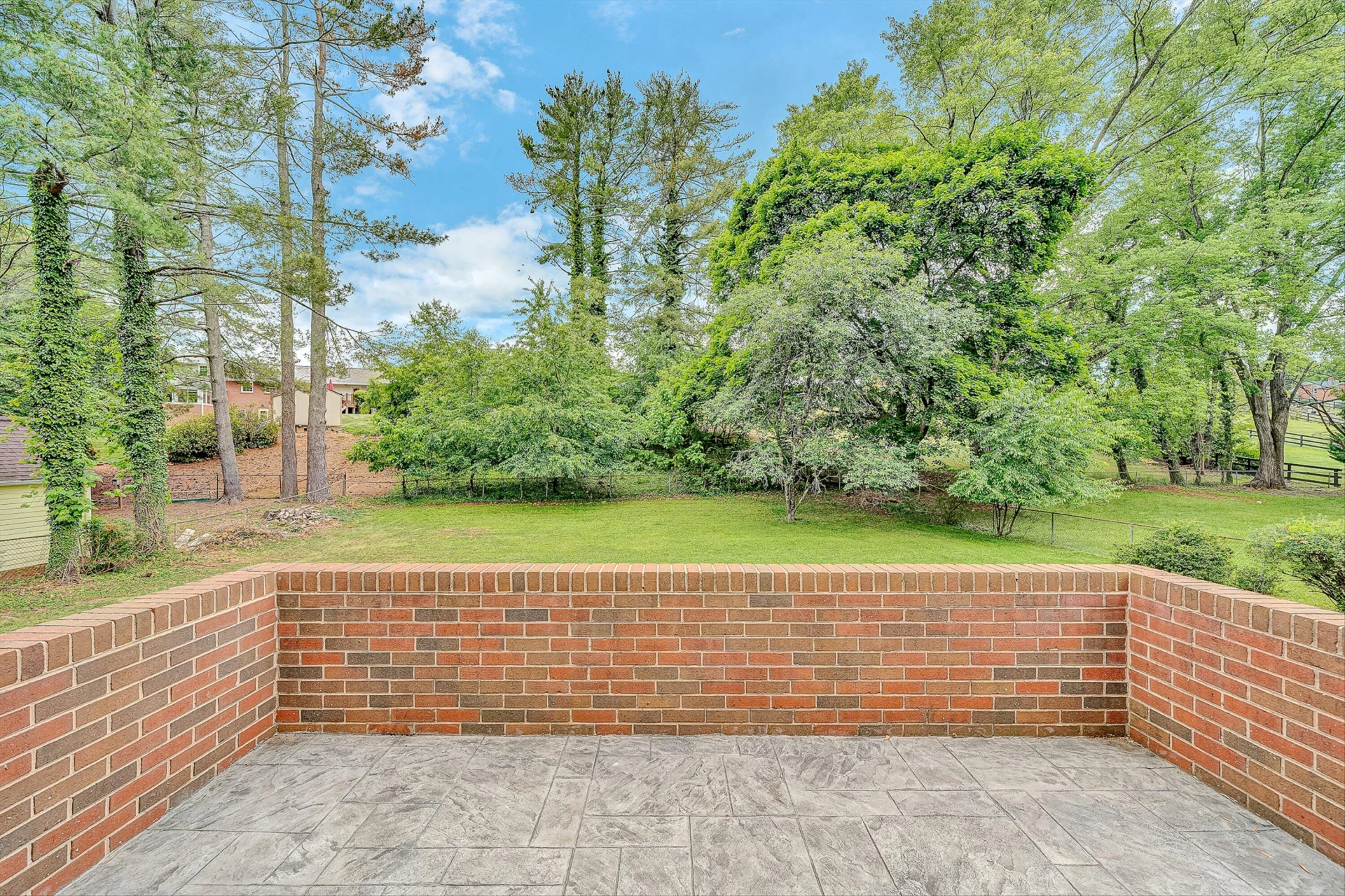 3416 Grandin RD SW - Photo 37