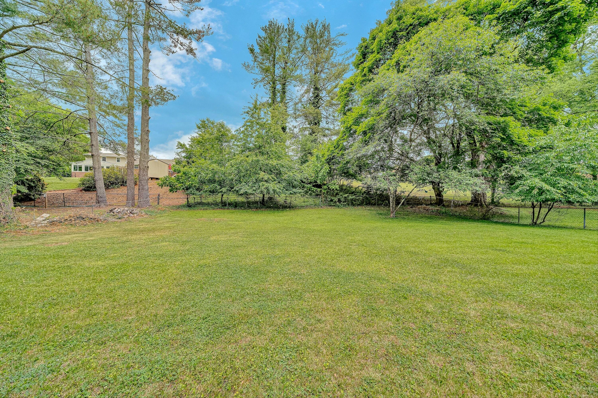 3416 Grandin RD SW - Photo 40