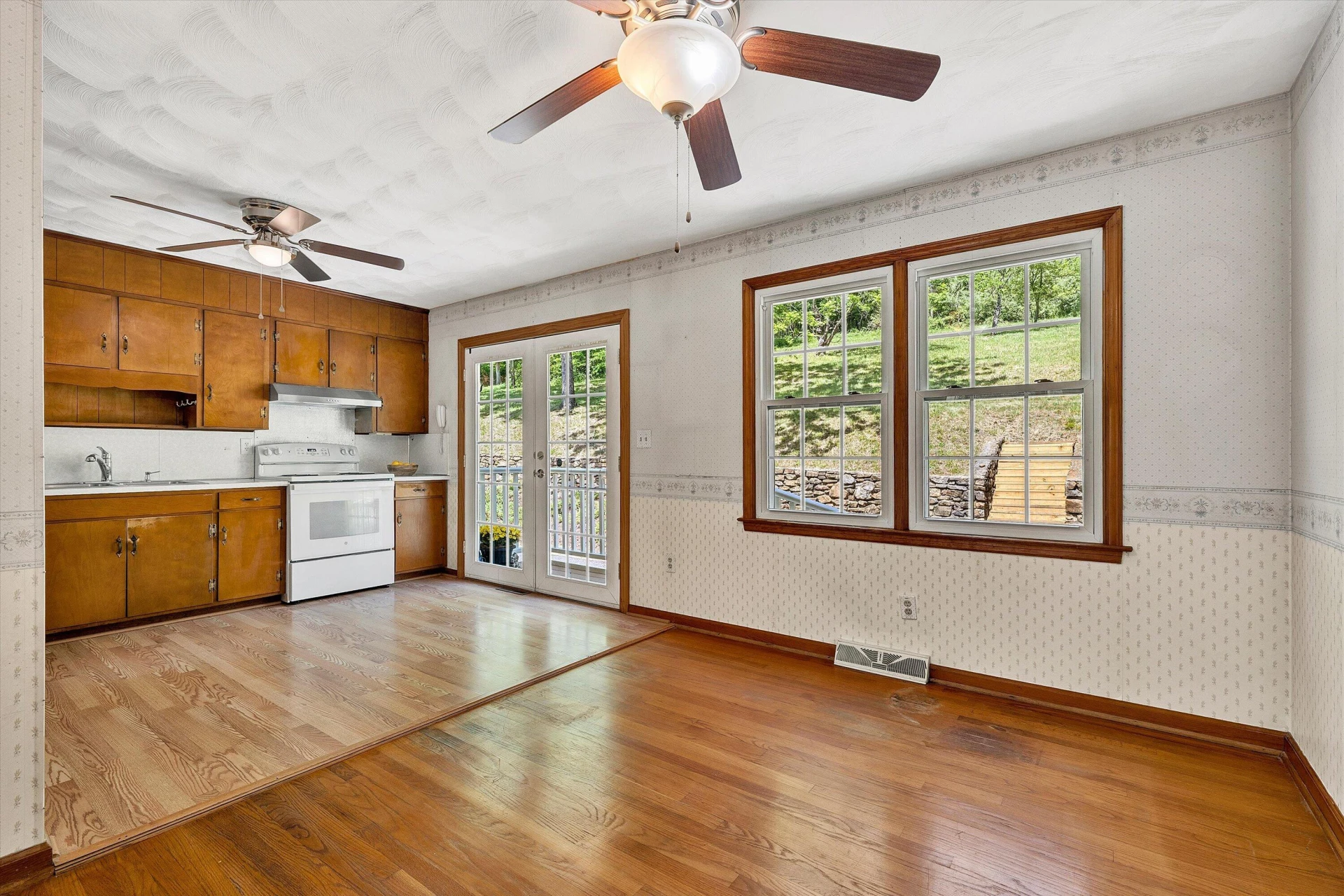 133 Kelsey WAY - Photo 17