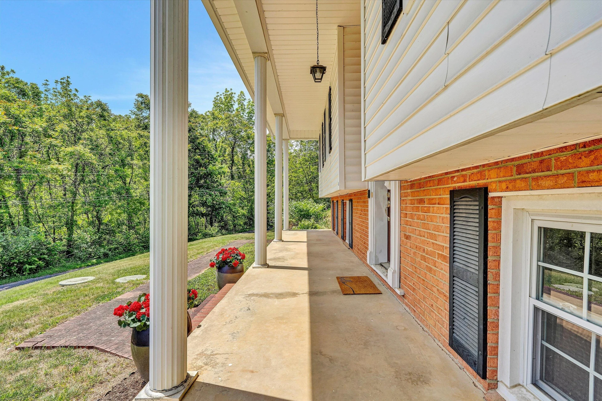 133 Kelsey WAY - Photo 6