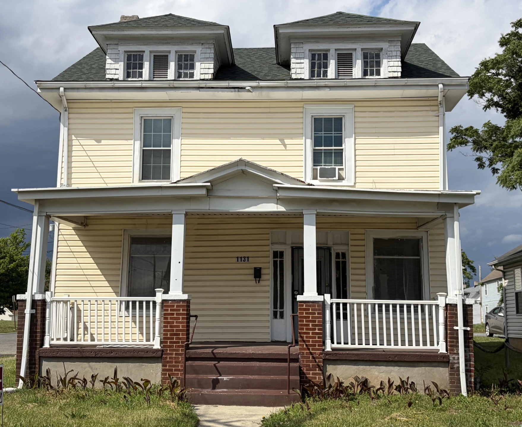 1131 Loudon AVE NW
