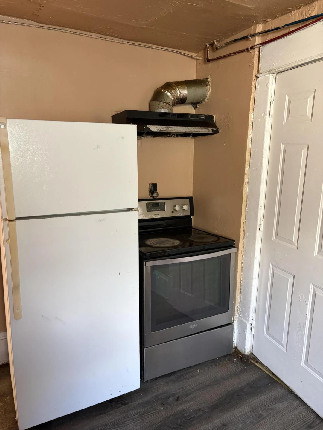 1131 Loudon AVE NW - Photo 4