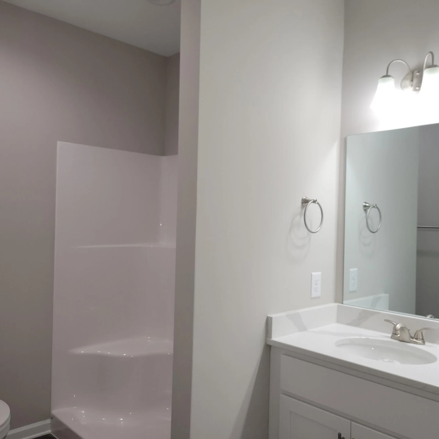 1145 Plum ST NE - Photo 17
