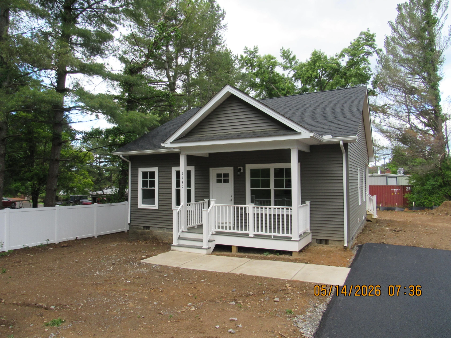 1145 Plum ST NE - Photo 3