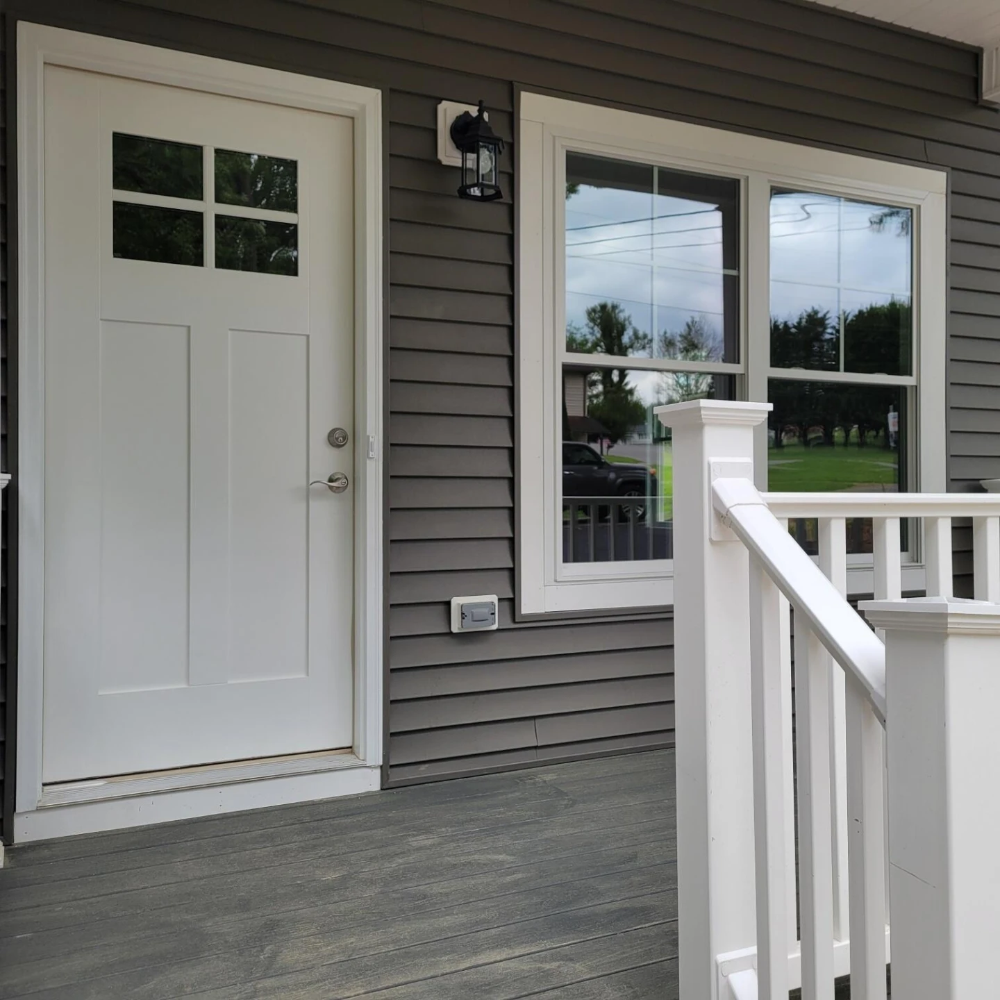 1145 Plum ST NE - Photo 4
