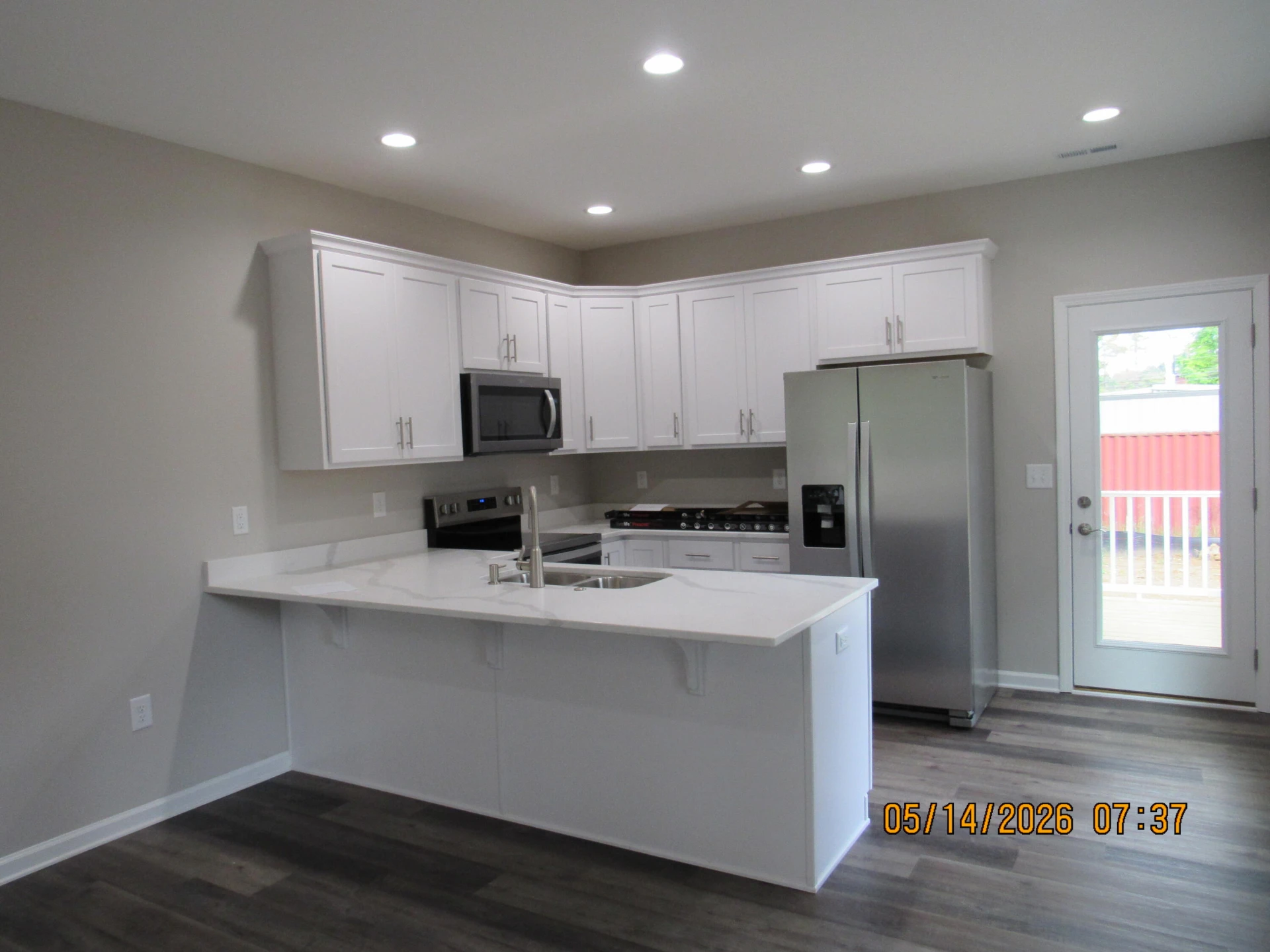 1145 Plum ST NE - Photo 8