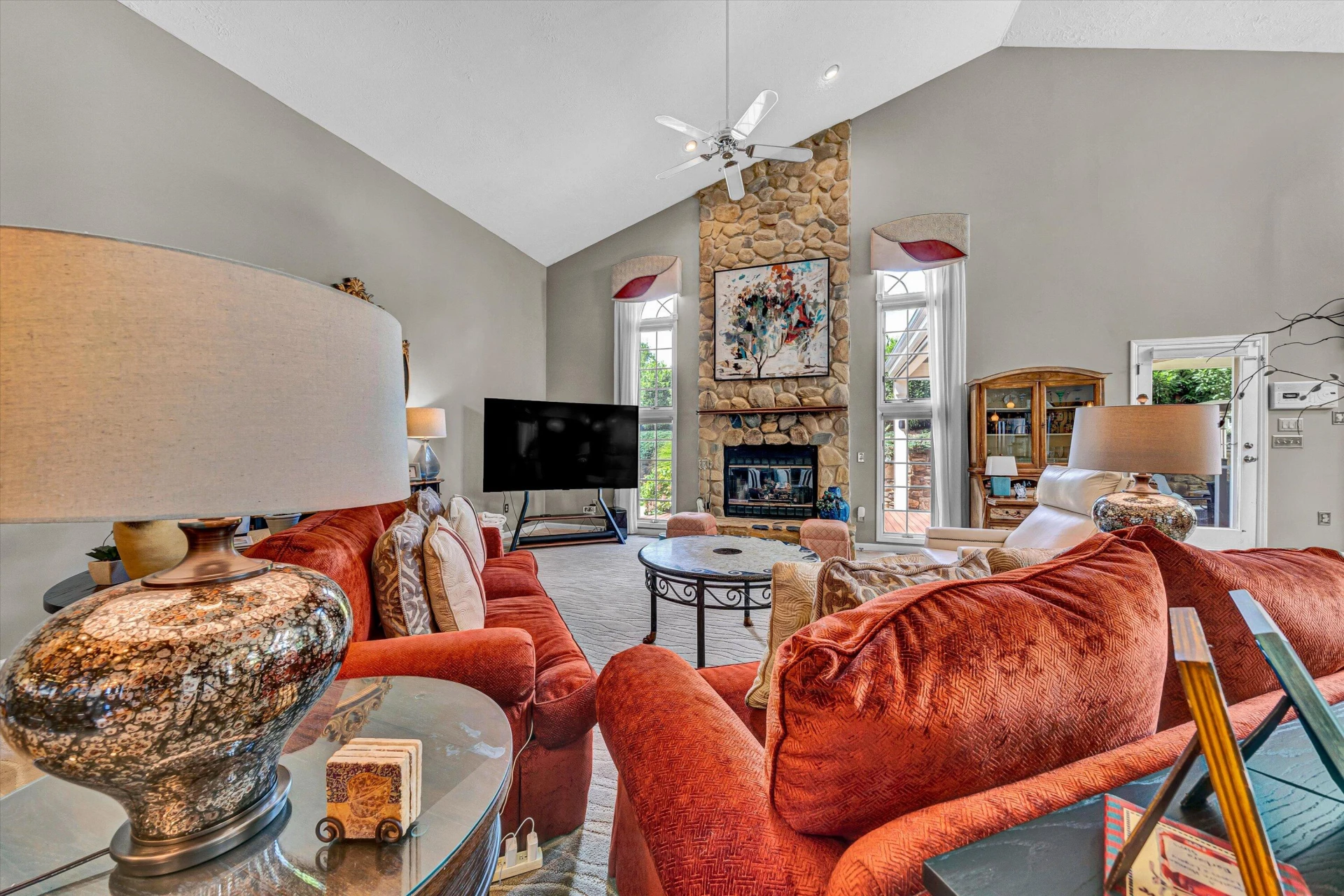 812 Scott CIR - Photo 21