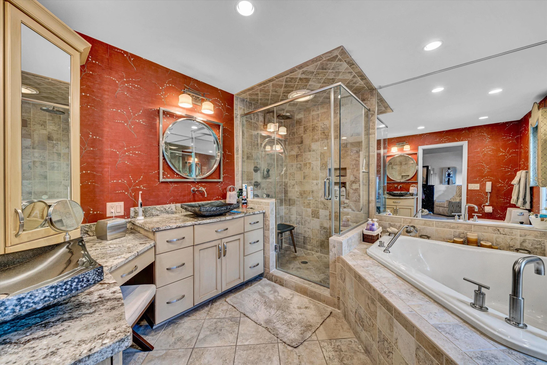 812 Scott CIR - Photo 27