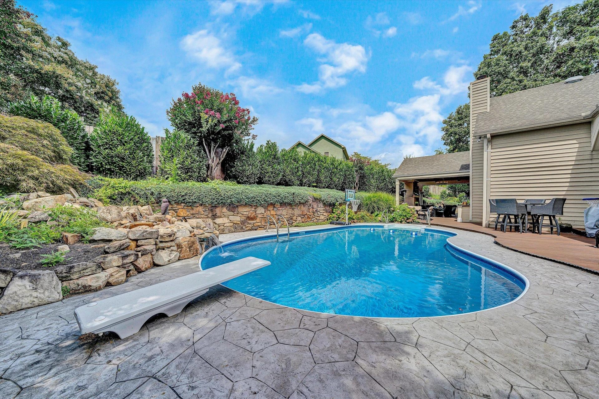 812 Scott CIR - Photo 44