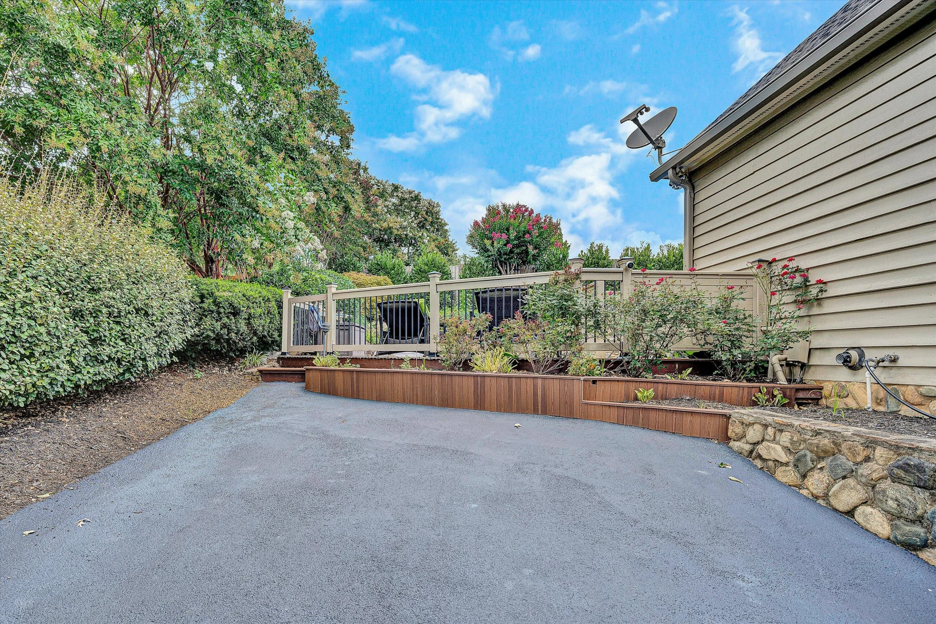 812 Scott CIR - Photo 47