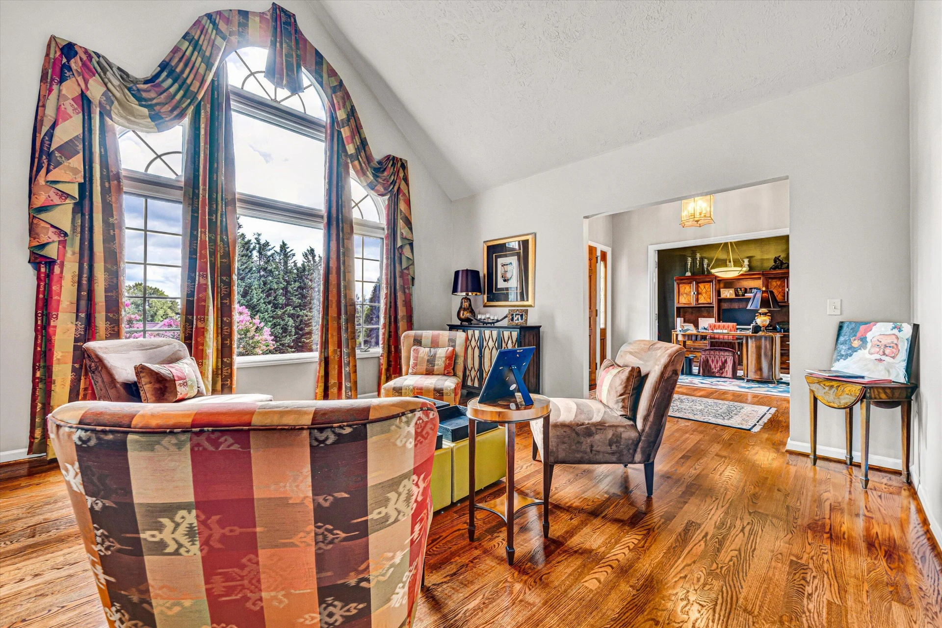 812 Scott CIR - Photo 6
