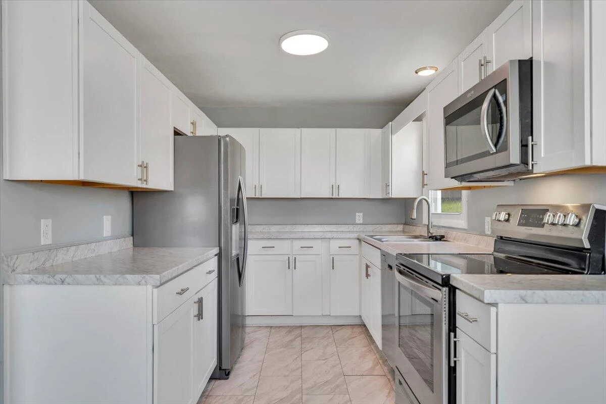 2416 Shull RD NE - Photo 10