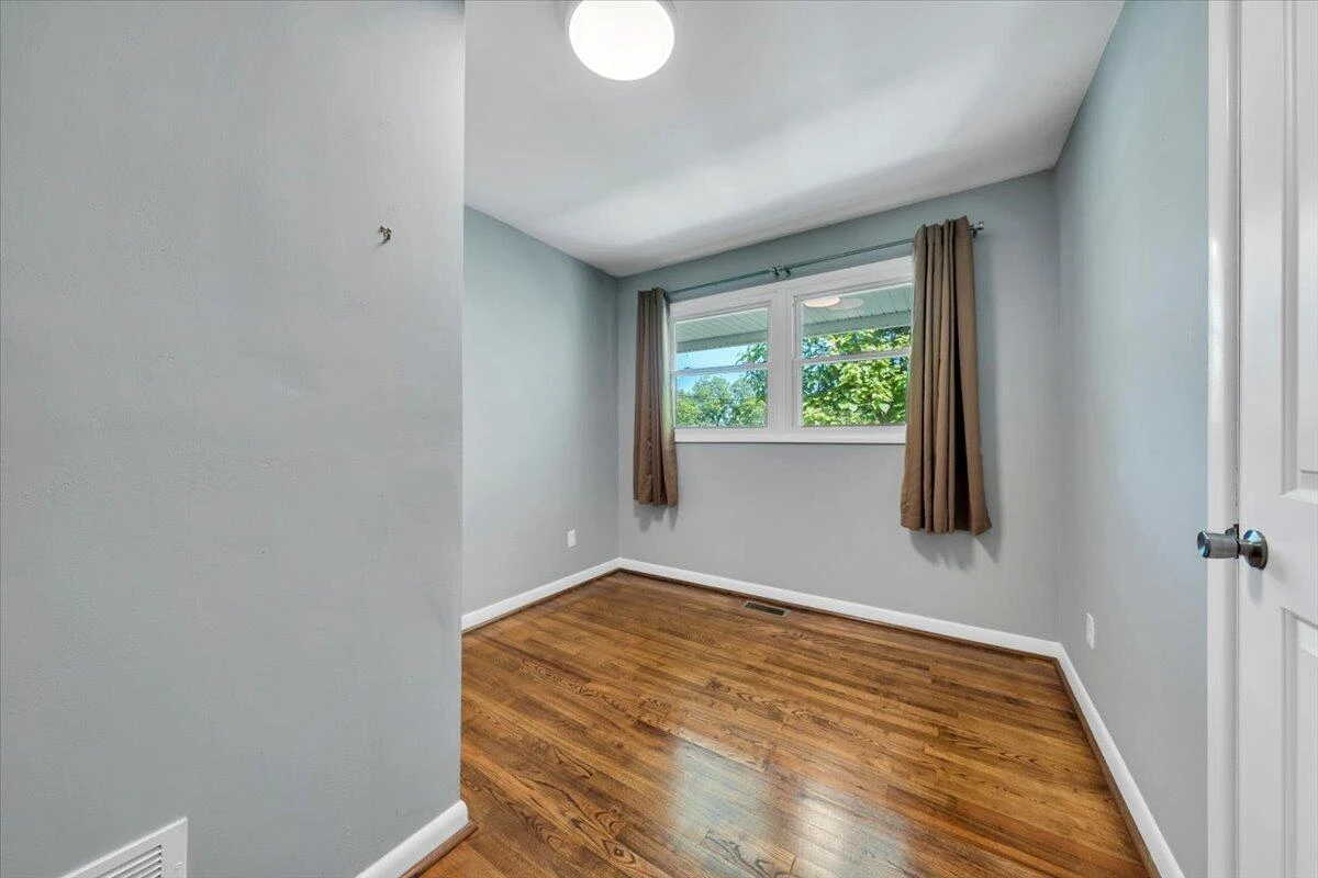 2416 Shull RD NE - Photo 17