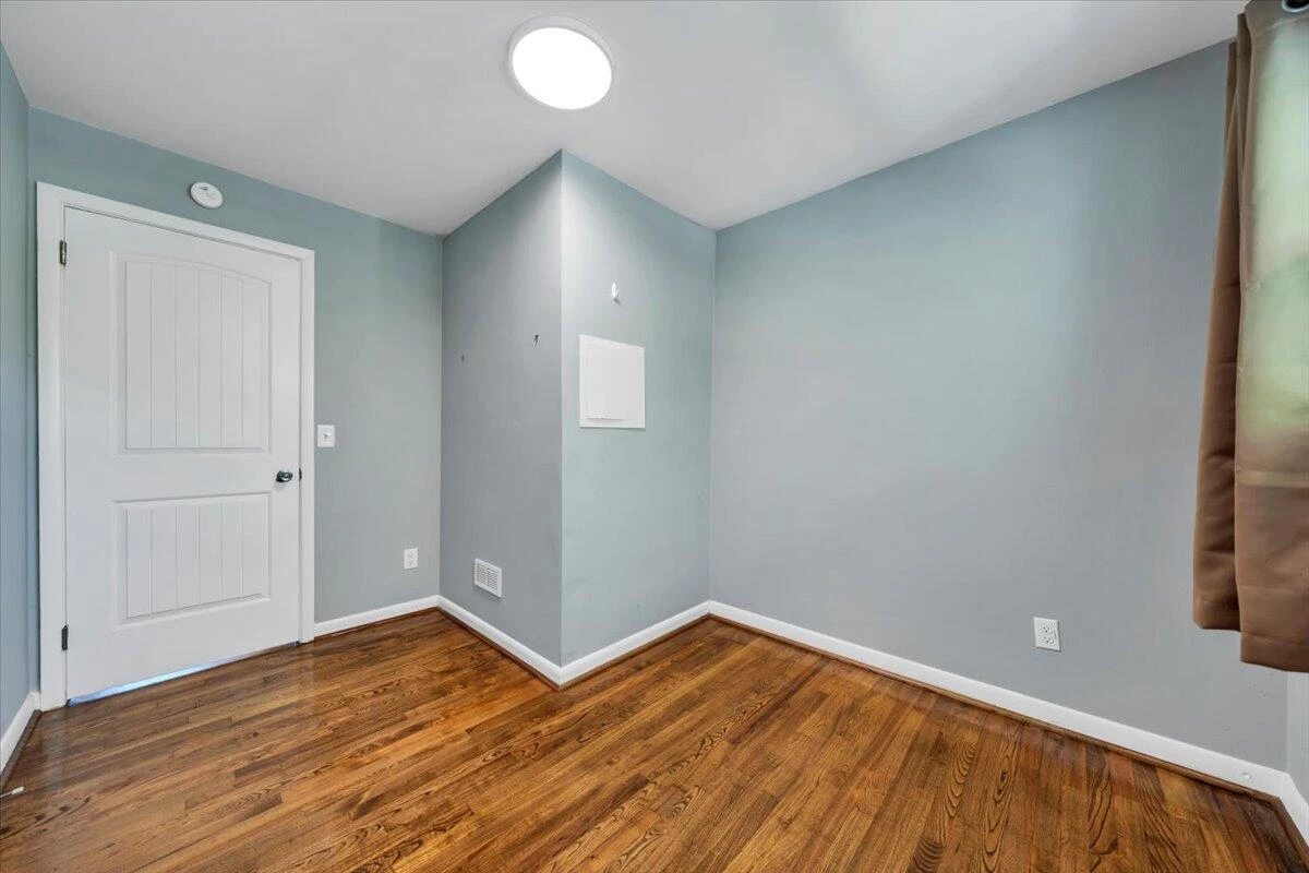2416 Shull RD NE - Photo 18