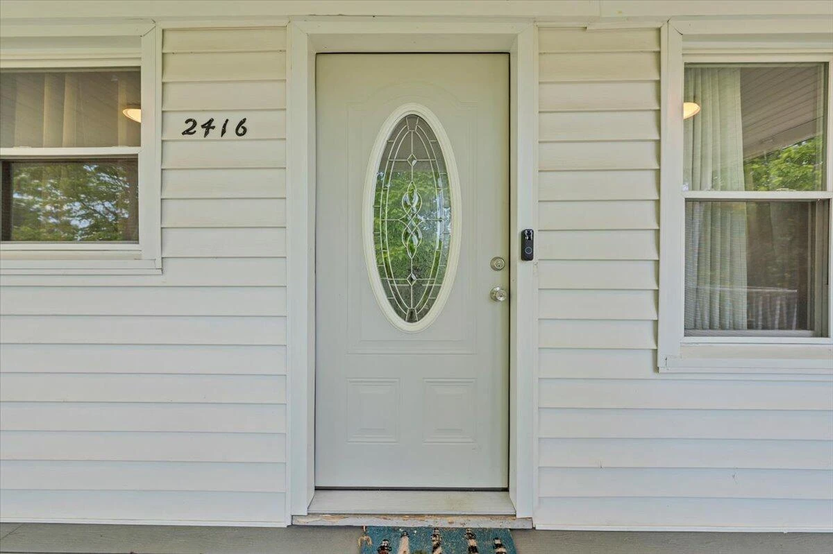 2416 Shull RD NE - Photo 4