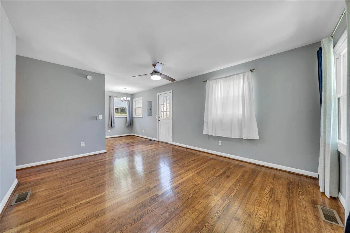 2416 Shull RD NE - Photo 5