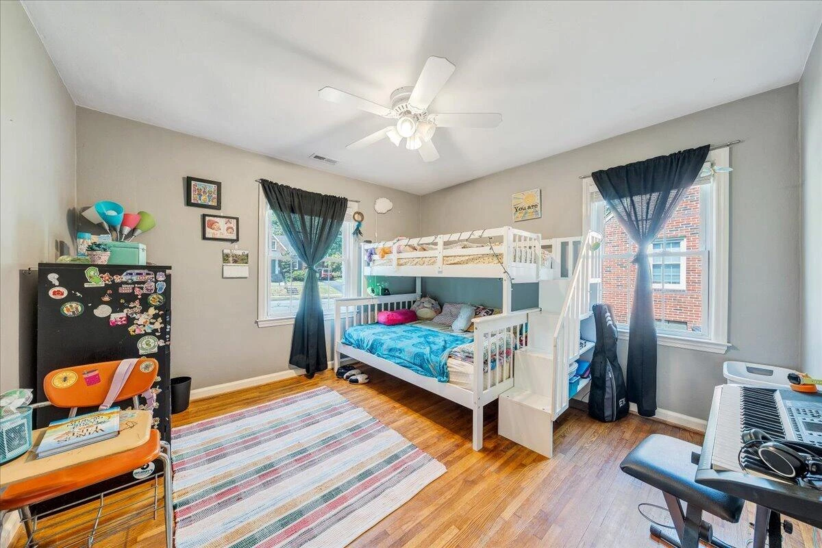 2519 Windsor AVE SW - Photo 23
