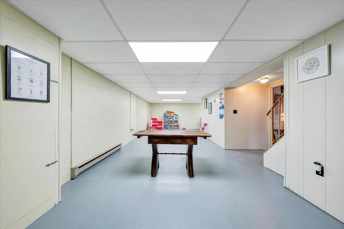 2519 Windsor AVE SW - Photo 33