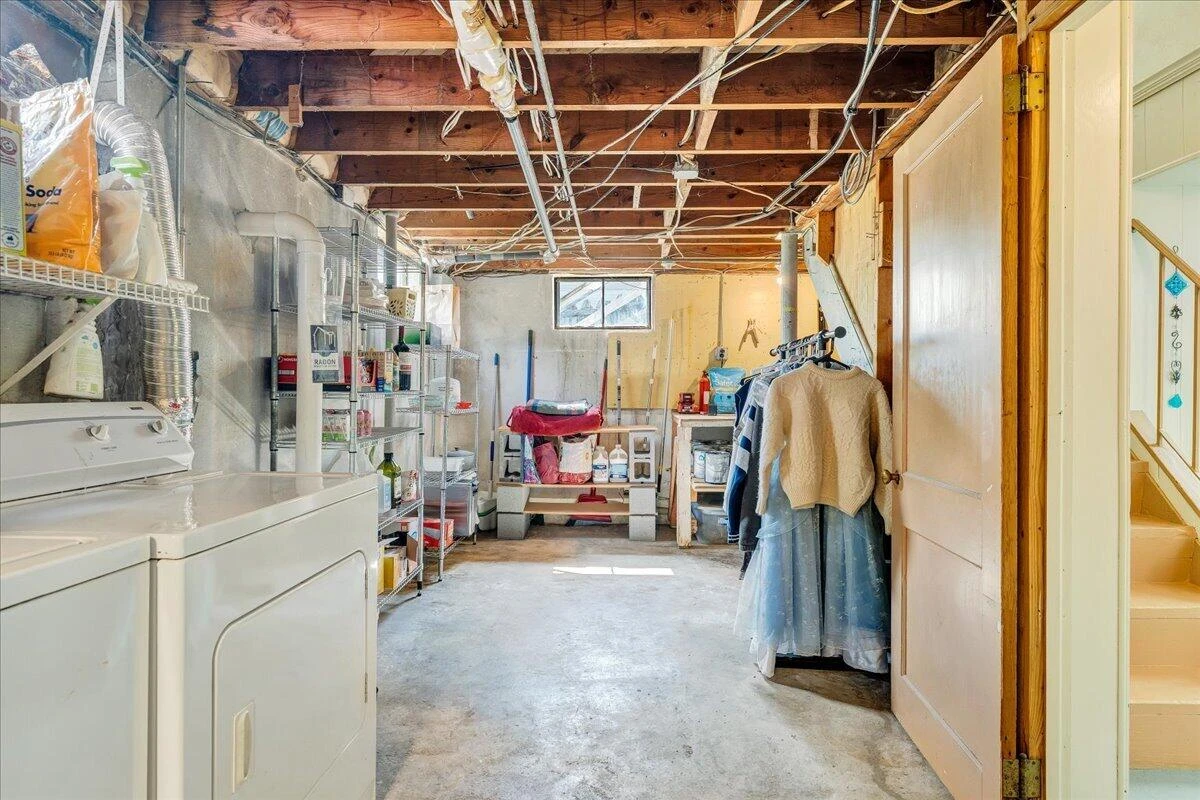 2519 Windsor AVE SW - Photo 39