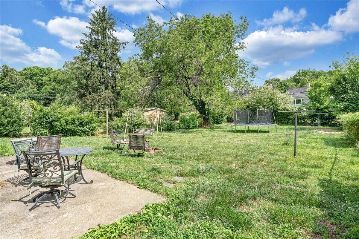 2519 Windsor AVE SW - Photo 40