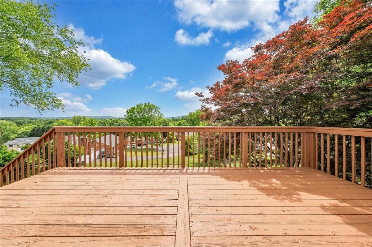 3808 Kentland DR - Photo 10