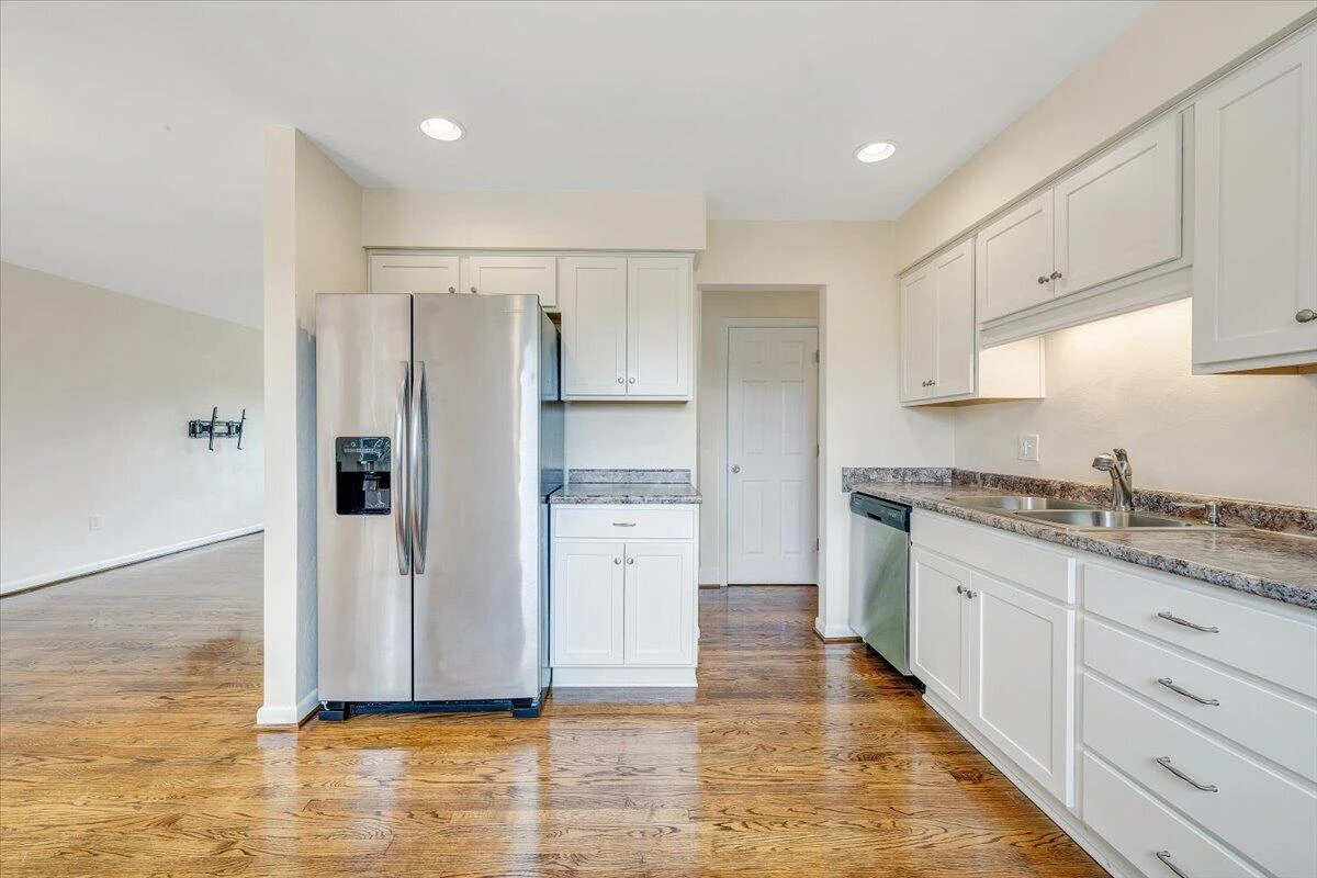 3808 Kentland DR - Photo 15