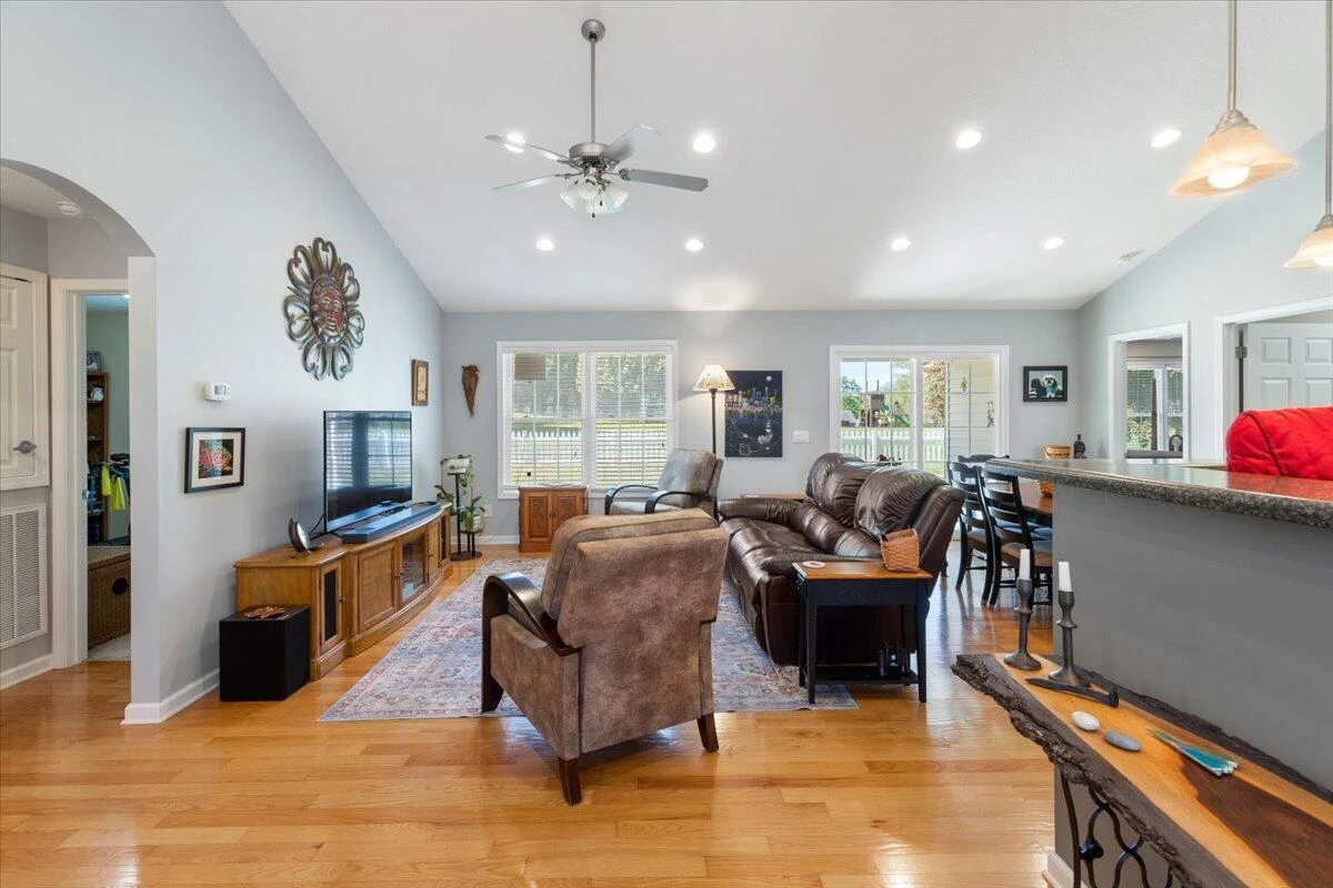1904 Wilshire LN - Photo 40