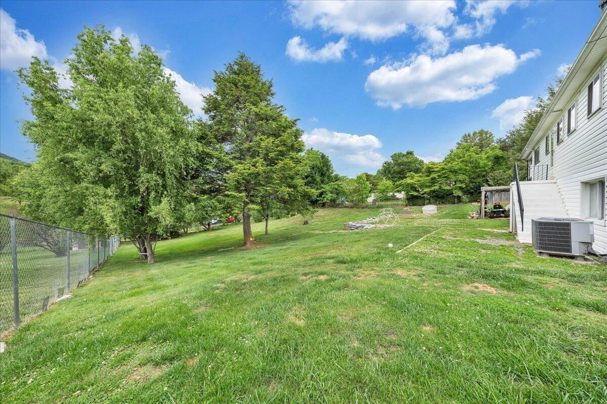 124 Dawnridge LN - Photo 30