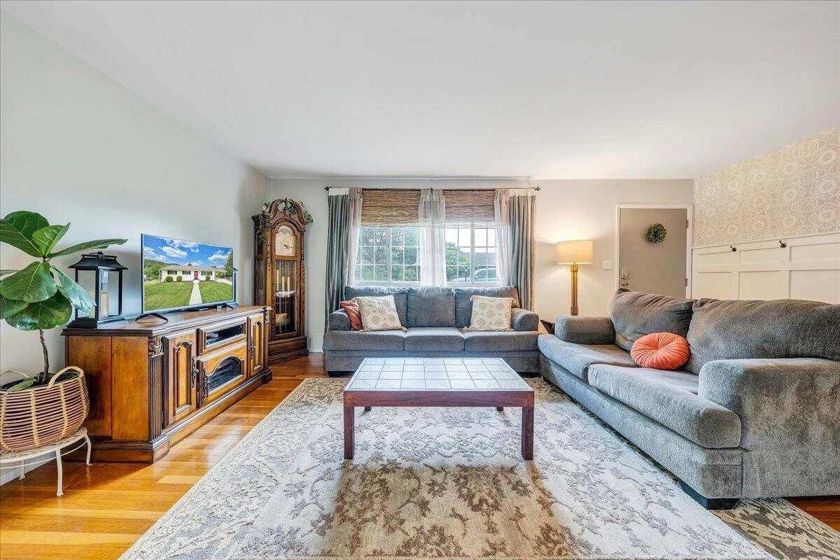 124 Dawnridge LN - Photo 6