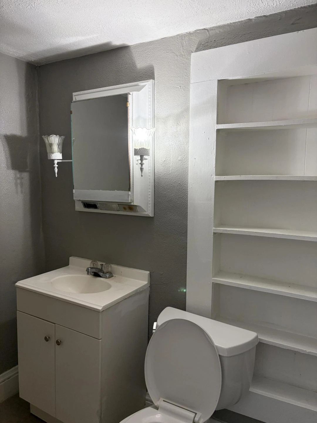 1810 Centre AVE NW - Photo 9