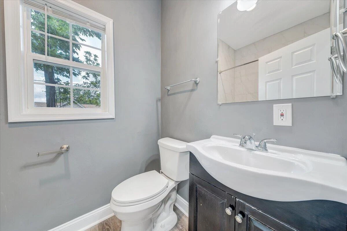 901 6Th ST SE - Photo 18
