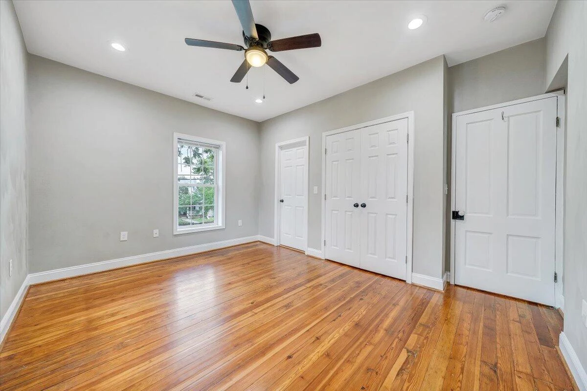 901 6Th ST SE - Photo 29