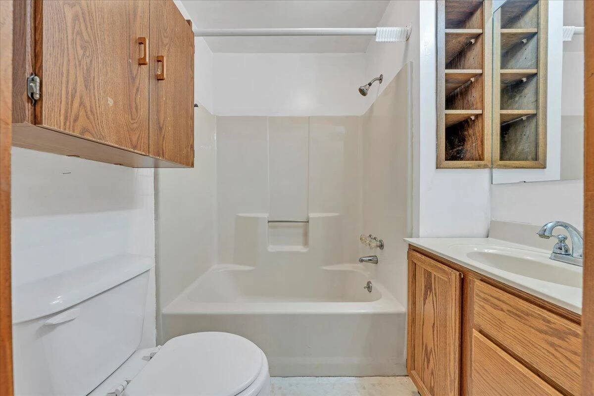 640 Mountain AVE SE - Photo 13