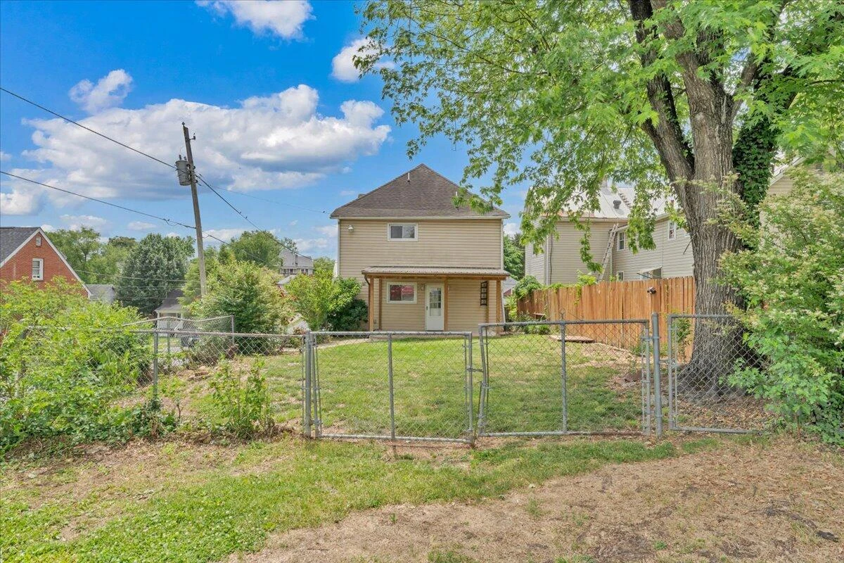 640 Mountain AVE SE - Photo 28