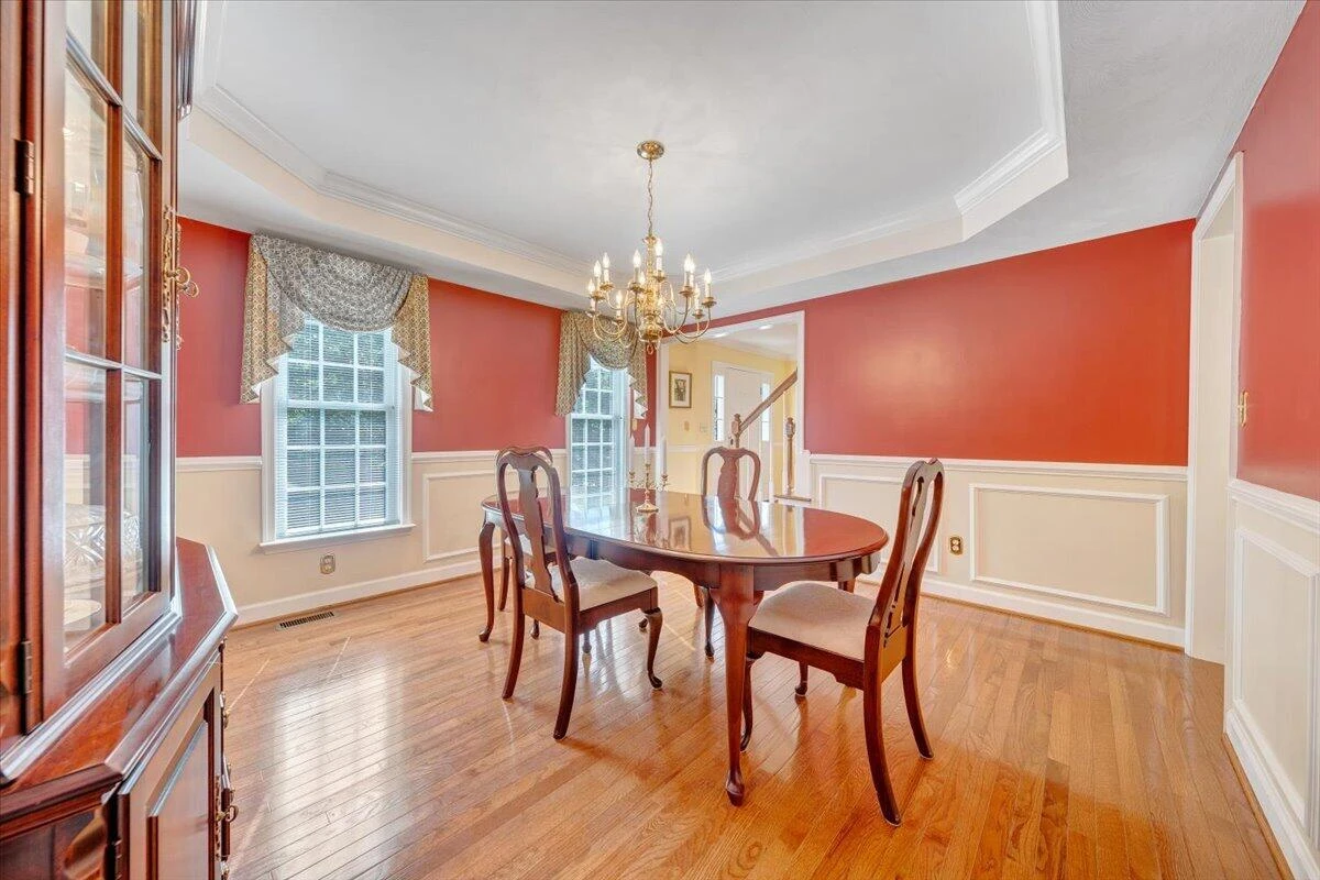 6204 Sandhurst DR - Photo 11