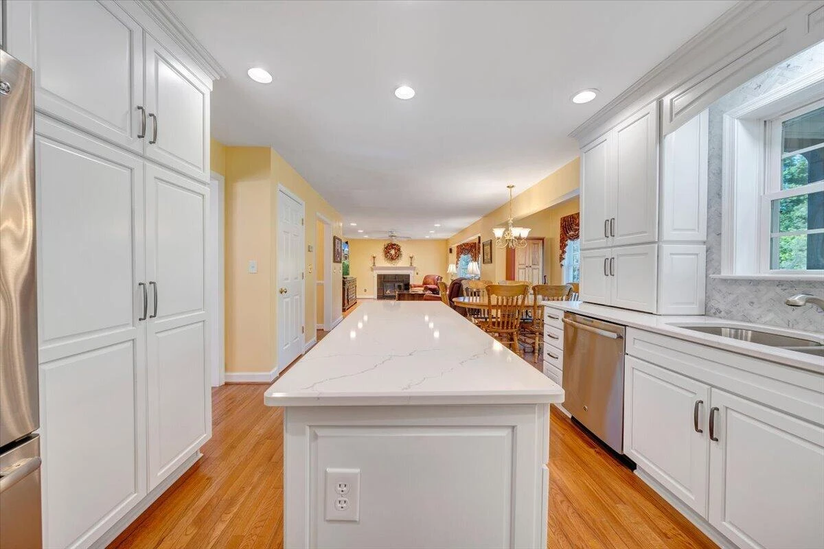 6204 Sandhurst DR - Photo 17
