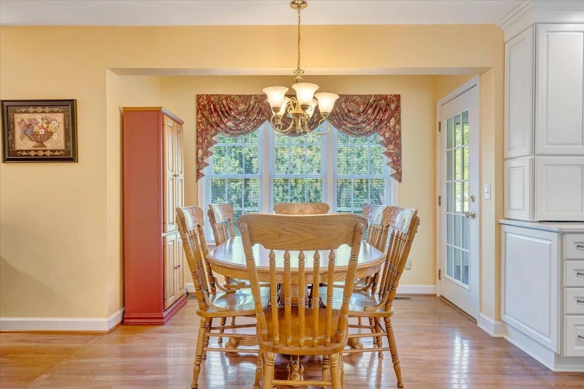 6204 Sandhurst DR - Photo 21
